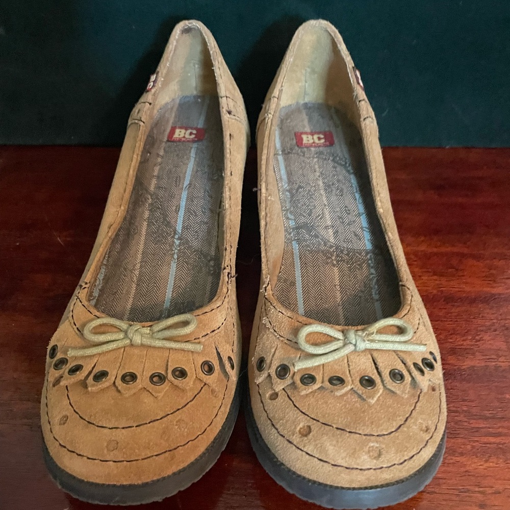 Bc footwear tan suede heels
